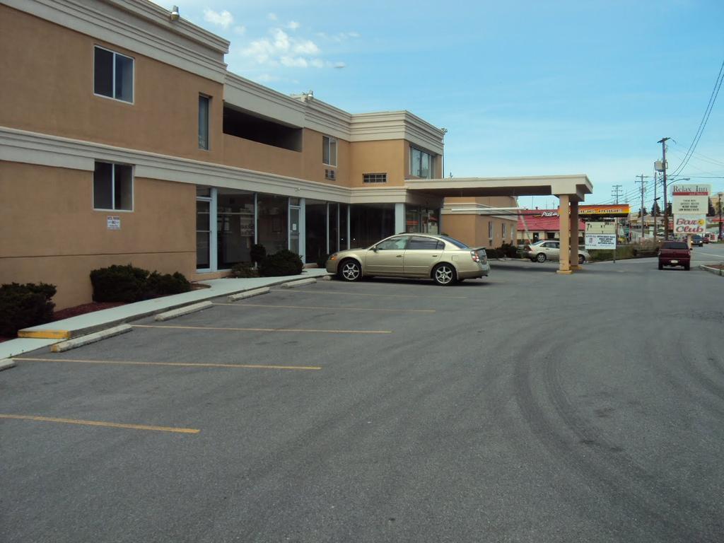 Rodeway Inn 2*